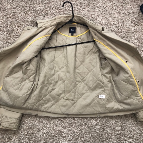 •••GAP Cropped Trenchcoat - Picture 5 of 7